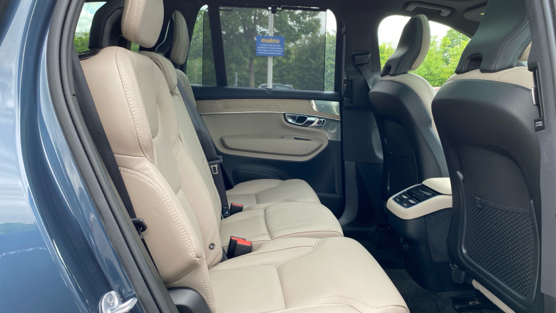 Volvo XC90 2.0 B5P Ultra Dark 5dr AWD Geartronic Petrol Estate